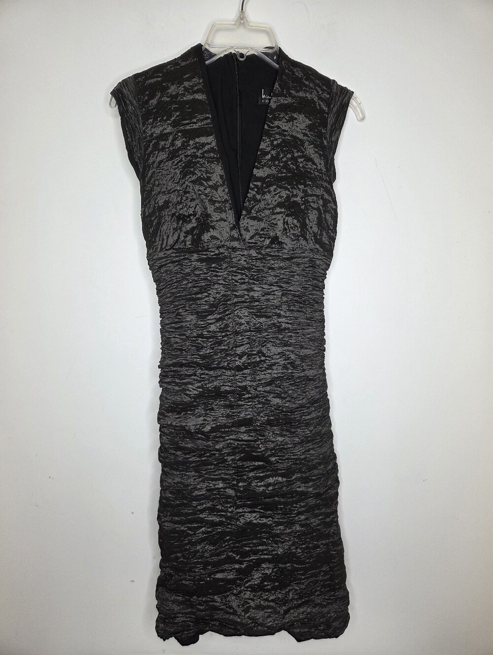 Nicole Miller Collection S12  Elegant Black Ruched V-Neck Midi Dress(runs Small)